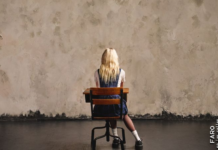 THE PRETTY RECKLESS ESTRENARÁ DEAR GOD